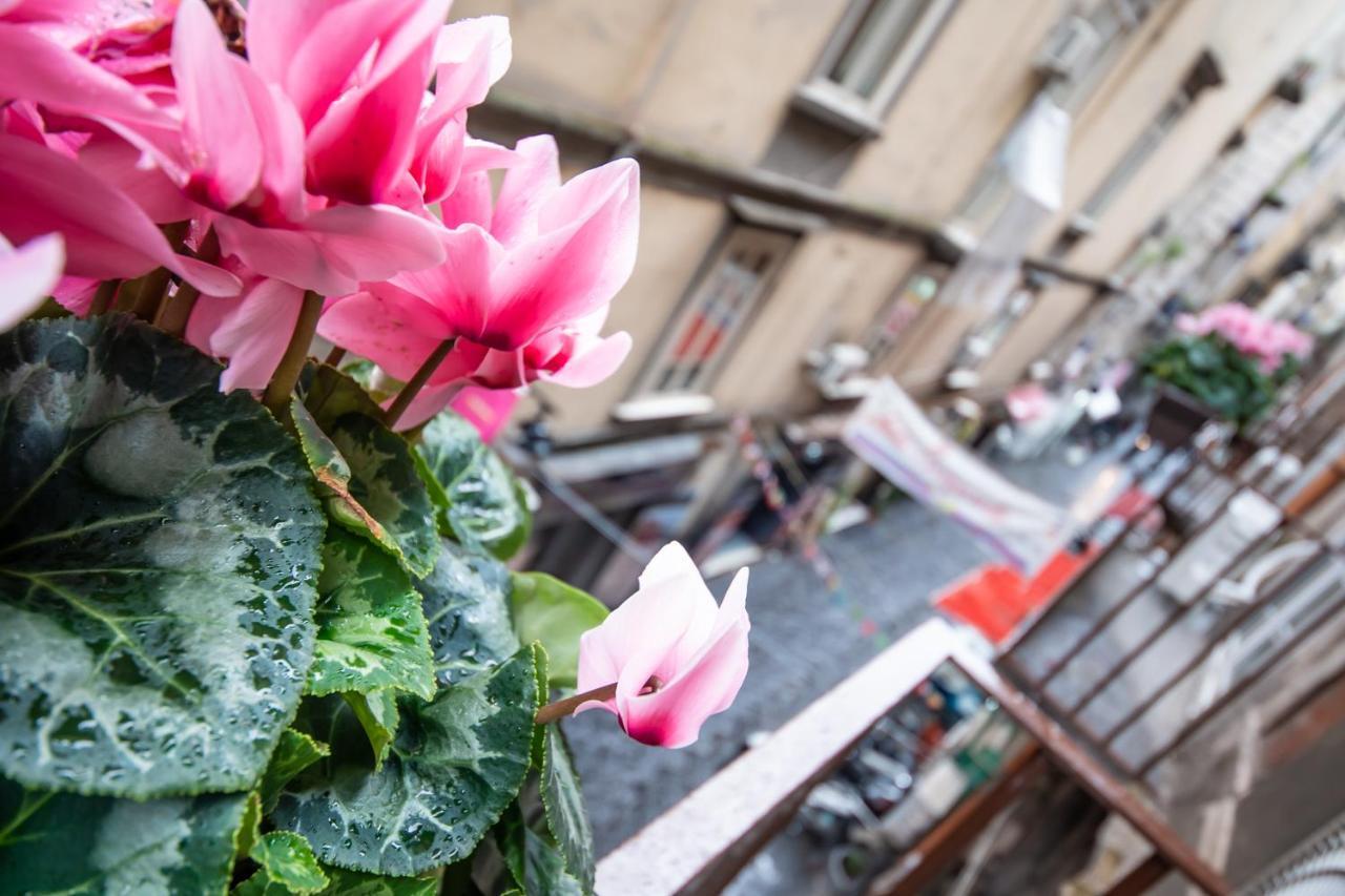 B&B Napoli Time Bagian luar foto