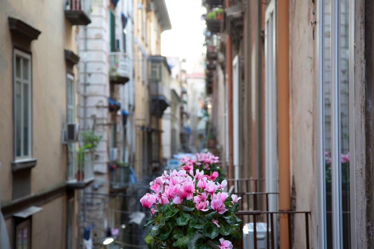 B&B Napoli Time Bagian luar foto